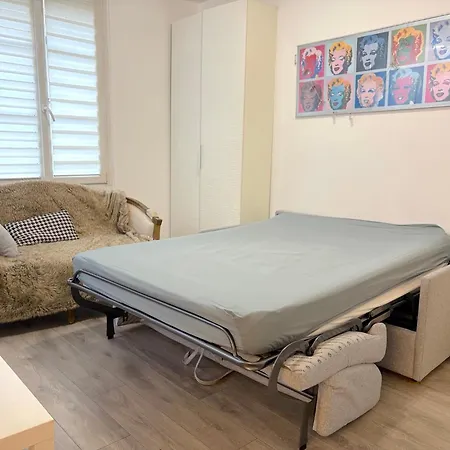 Le Rennequin * Παρίσι